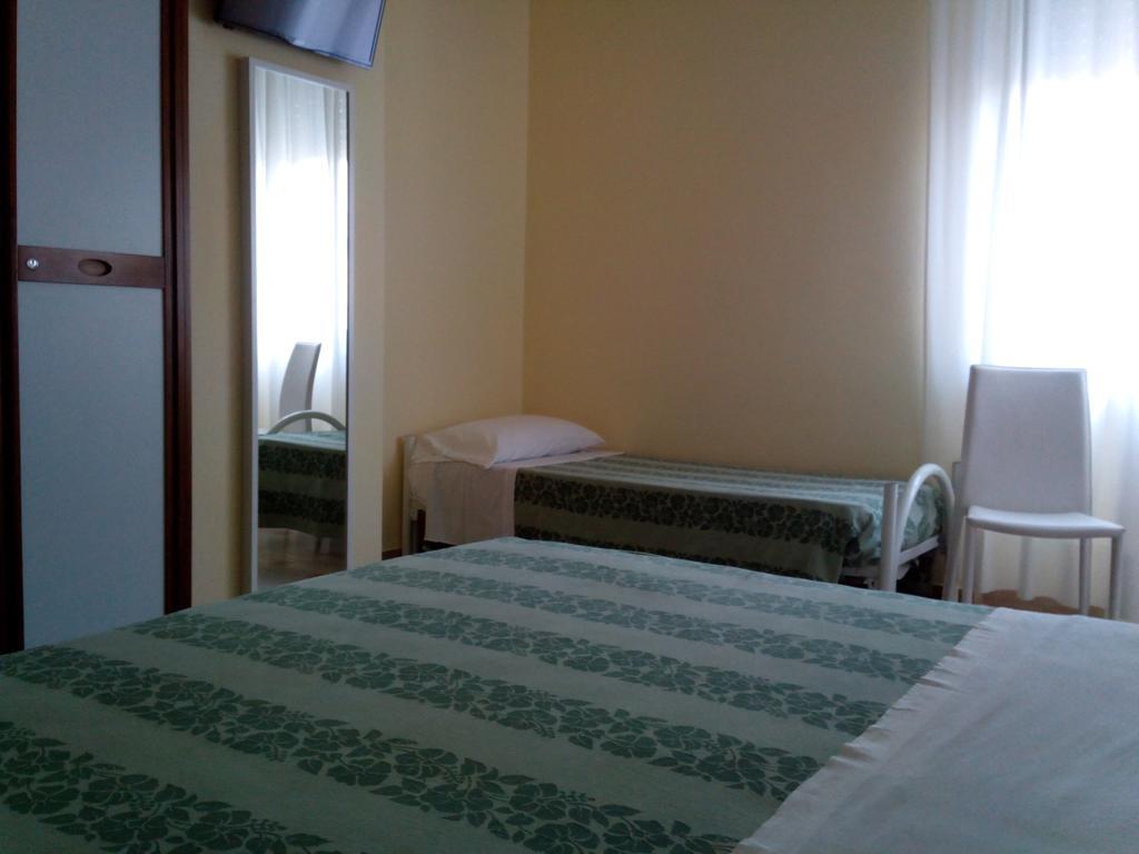 Hotel Sette Note Silvi Marina Exterior photo
